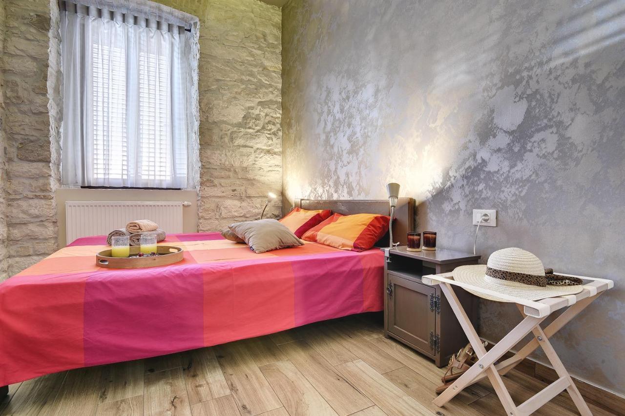 Mimoza Old Town Pula Apartments Екстер'єр фото