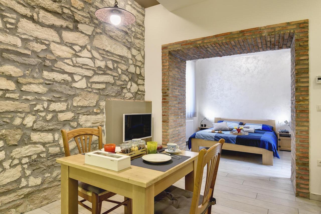 Mimoza Old Town Pula Apartments Екстер'єр фото