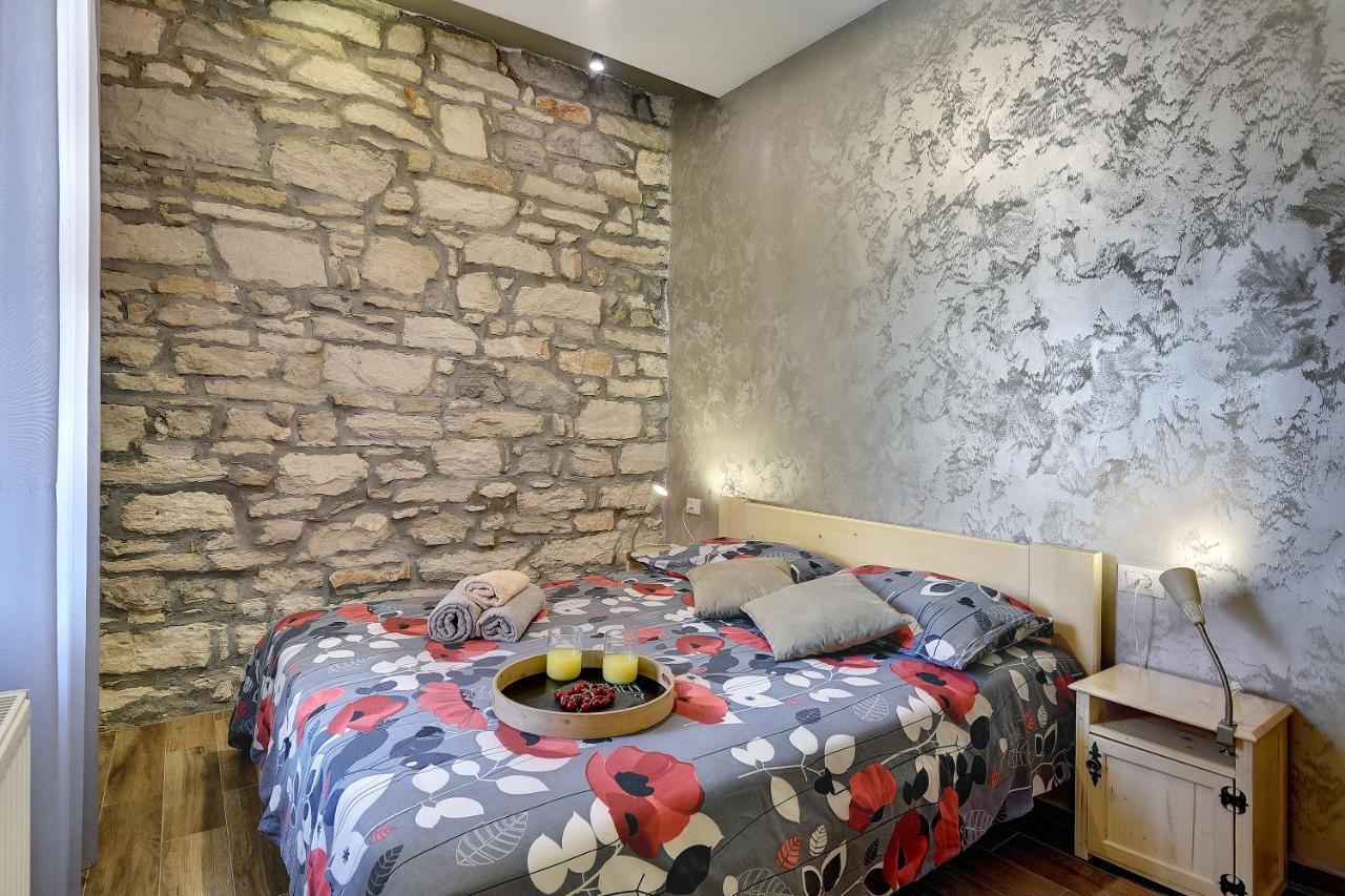 Mimoza Old Town Pula Apartments Екстер'єр фото