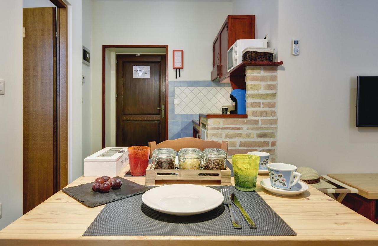 Mimoza Old Town Pula Apartments Екстер'єр фото